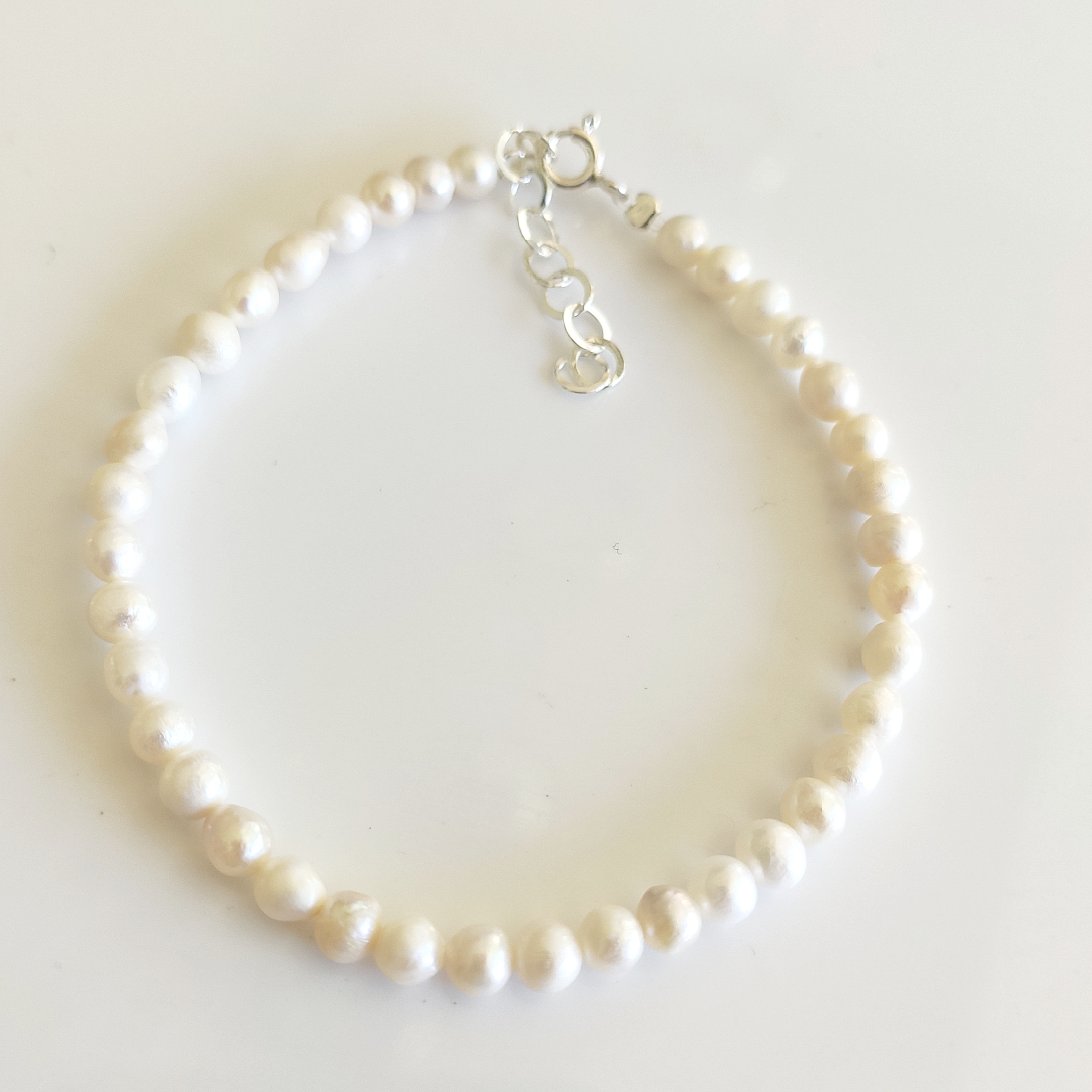 PULSERA CON PERLA DE PLATA 925