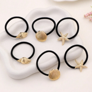 Gomita Elástica con Dije Metalizado